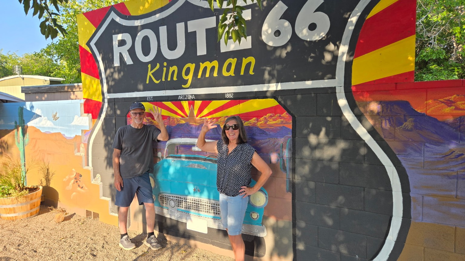 A colorful Kingman roadside stop
